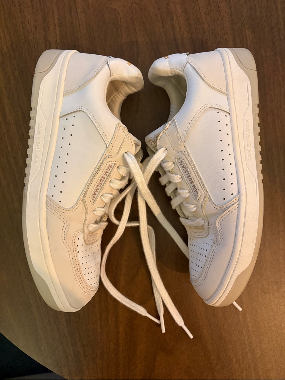 Sam Edelman Women’s Harper White & Cream Leather Low-Top Sneakers - Picture 4 of 8